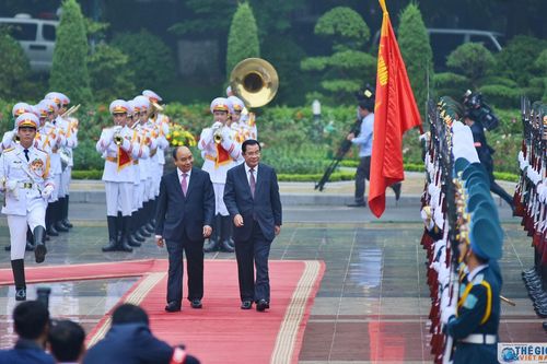 Lễ đón chính thức Thủ tướng Campuchia Samdech Hun Sen tại Phủ Chủ tịch