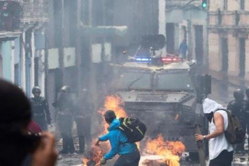 Ecuador ban bố tình trạng khẩn cấp do biểu tình