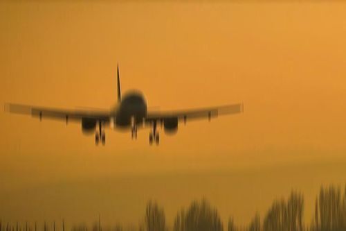 Rơi máy bay vận tải ở Ukraine, ít nhất 6 người thương vong