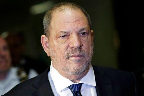 Tòa án Mỹ bác bỏ yêu cầu thay đổi địa điểm xét xử Harvey Weinstein