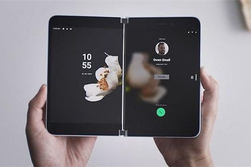 Microsoft sẽ tái xuất thị trường điện thoại thông minh với chiếc Surface Duo màn hình gập