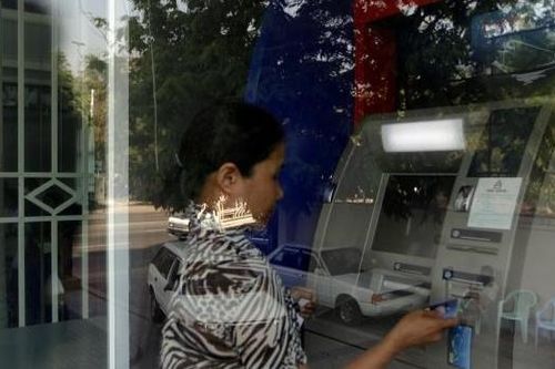Lần đầu tiên, người dân Myanmar đã có thể chuyển tiền liên ngân hàng