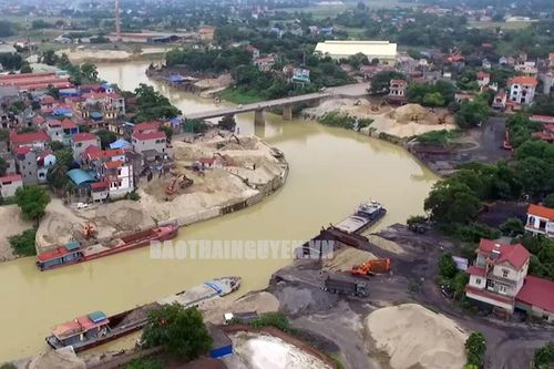 Cần quản lý nghiêm bến, bãi tại Cảng Đa Phúc