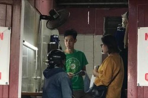 Đời sống Đời sống Sửa quần áo: 'Năng nhặt chặt bị'