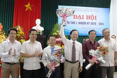 Chính trị - Xã hội Theo dòng thời sự Phóng viên thường trú luôn bám sát tình hình kinh tế xã hội của địa phương