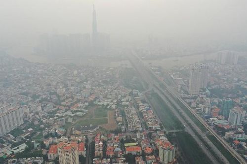 Ai cũng biết bụi mịn ảnh hưởng đến sức khỏe nhưng làm thế nào để phòng tránh?