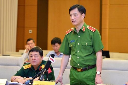 Hoàn thiện pháp luật về phòng ngừa, xử lý tội phạm sử dụng vũ khí, vật liệu nổ