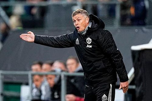 MU bị cầm hòa: HLV Solskjaer khen học trò, trách trọng tài