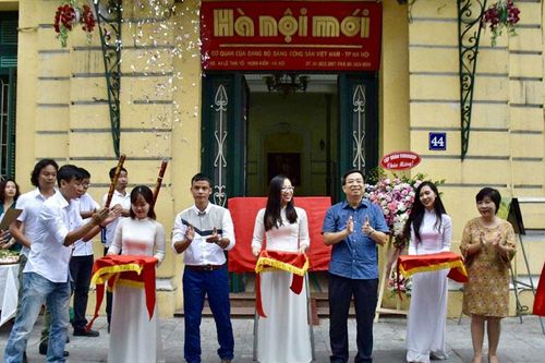Hà Nội thân thương qua những bức ảnh film