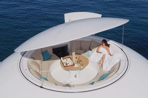 Phòng 'Điệp viên 007' nổi trên biển với tầm nhìn 360 độ