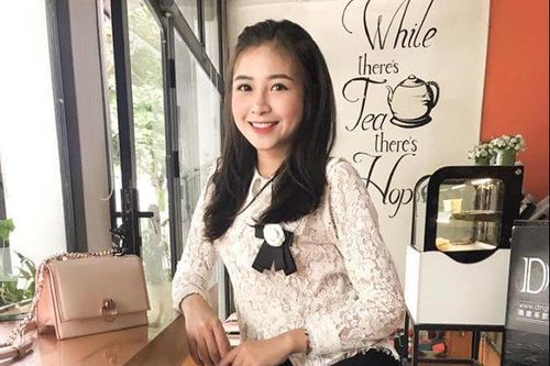 Bạn gái Phan Văn Đức ăn mặc trẻ trung, đa dạng phong cách