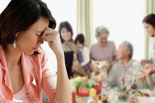 Nàng dâu hờ
