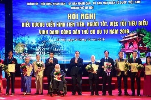 Vinh danh 10 Công dân Thủ đô ưu tú 2019
