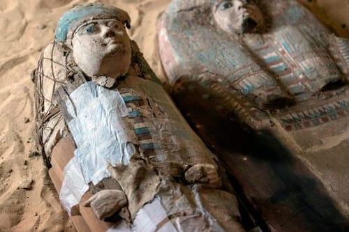Vô tình phát hiện đền pharaoh 2.200 năm tuổi khi đào cống ở Ai Cập
