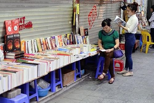 Ở nơi này, Hà Nội...