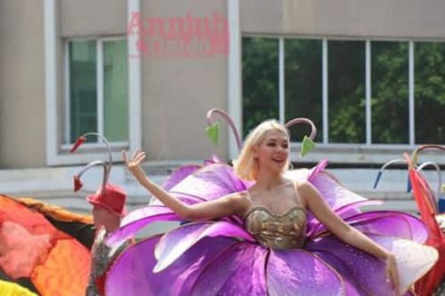 Phố đi bộ Hồ Gươm tưng bừng sắc màu trong Carnival đậm chất Mỹ-Latin