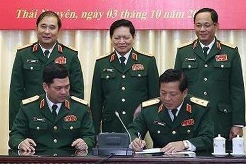 Điều động, bổ nhiệm 5 tướng quân đội