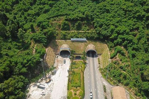 Thông hầm đường bộ 7.200 tỉ dài nhất Đông Nam Á