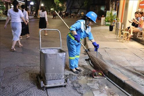 Gần 30 năm cần mẫn làm cho Hà Nội thêm sạch, đẹp