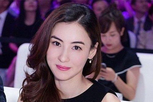 Trương Bá Chi lần đầu tiên khoe ảnh con thứ ba sau thời gian giấu kín