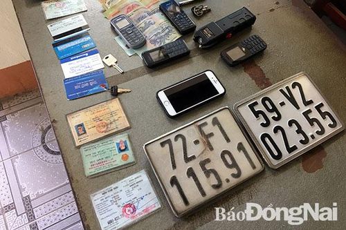 Bắt 2 đối tượng cướp xe máy sau 30 giờ gây án