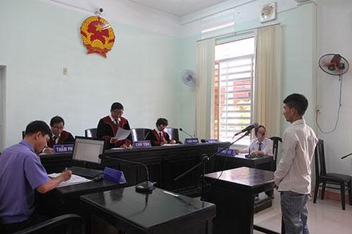 Y án với đối tượng tàng trữ ma túy