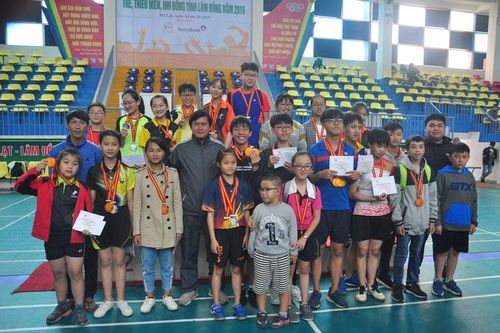 Trao 18 bộ huy chương tại giải Bóng bàn trẻ thiếu niên nhi đồng tỉnh Lâm Đồng - 2019