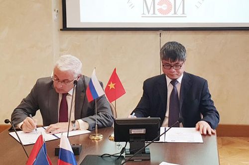 Ký biên bản ghi nhớ với Đại học Nghiên cứu Quốc gia Năng lượng Moscow