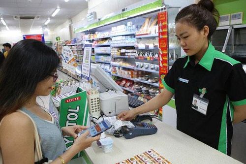 Thanh toán không dùng tiền mặt đang phát triển mạnh