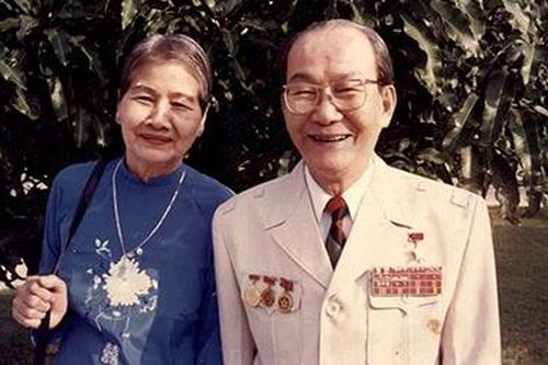 Chuyện tình của người thầy thuốc anh hùng