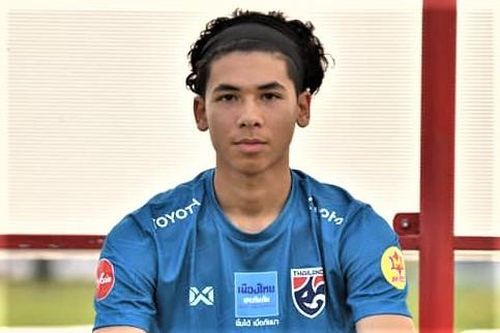 Sao trẻ Fulham nói về quyết định khoác áo tuyển Thái Lan