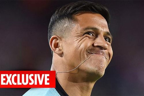 Tin bóng đá MU 8/10: Mua Van de Beek với giá rẻ. Chốt giá bán Sanchez. Greenwood chấn thương