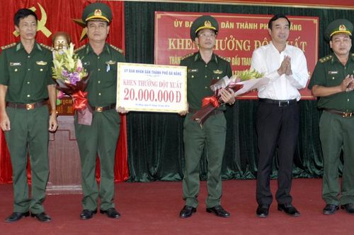 Biểu dương thành tích xuất sắc của Đoàn đặc nhiệm phòng chống ma túy và tội phạm