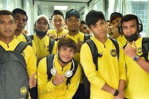 Báo Malaysia: 'Đội tuyển Việt Nam chỉ mạnh hơn trên giấy tờ'
