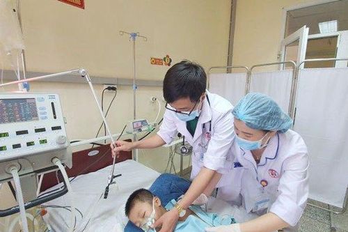 Nghĩ con giả vờ đau đầu để trốn học, nào ngờ bé trai 8 tuổi mắc hội chứng nguy hiểm