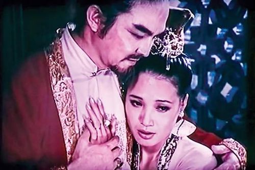 NSND Thế Anh - đại sứ hòa hợp tình nghệ sĩ