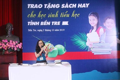 Hơn 31 ngàn đầu sách, tạp chí tặng học sinh tiểu học Bến Tre