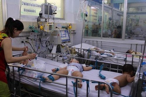 Đầu năm học, bệnh tay chân miệng 'tăng vọt' gấp 2 lần