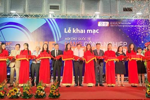 Hơn 350 doanh nghiệp tham gia Hội chợ quốc tế hàng công nghiệp Việt Nam 2019