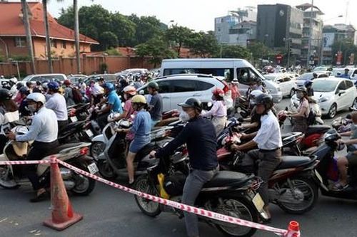 Hà Nội rào chắn nhiều vị trí thi công ga ngầm tuyến đường sắt Nhổn - ga Hà Nội