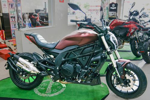 'Tiểu Diavel' Benelli 502C chính hãng về VN, giá từ 166 triệu đồng