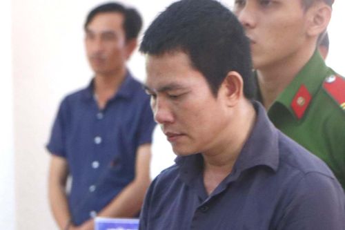 Tử hình kẻ dùng búa đánh chết vợ