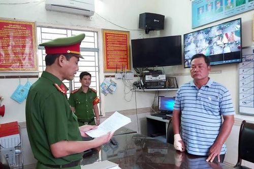 Giả mạo quyết định của Chủ tịch thành phố để lừa đảo