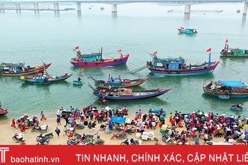 Hà Tĩnh công bố hạn ngạch giấy phép khai thác thủy sản cho hơn 3.700 tàu cá