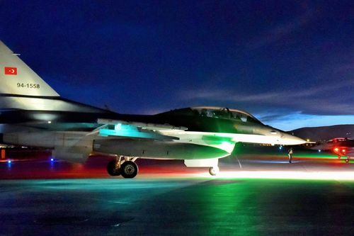 Thổ Nhĩ Kỳ không kích Syria, đánh các căn cứ của lực lượng người Kurd
