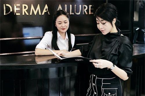 Doanh nhân 5 con mê nấu nướng: Nghĩ đơn giản để hạnh phúc