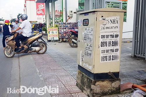 Bốt điện, tủ viễn thông bị chiếm dụng để quảng cáo