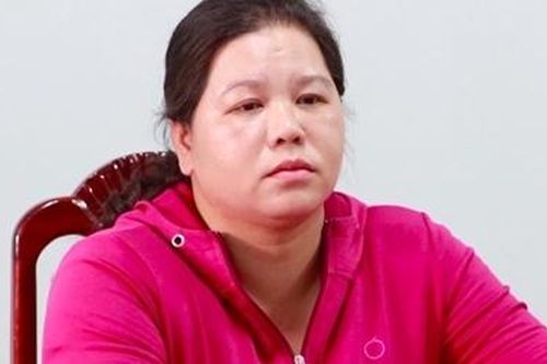 Người phụ nữ tổ chức ghi số đề và trực tiếp tham gia đánh bạc