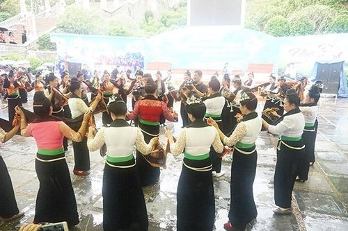 Ngày hội văn hóa dân tộc Thái ở Điện Biên