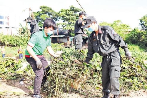 Chung tay vì thành phố sạch đẹp, văn minh